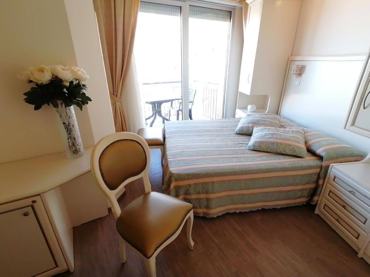 Hotel Nordic เบลลาเรีย-อีเจอา มารีนา ภายนอก รูปภาพ